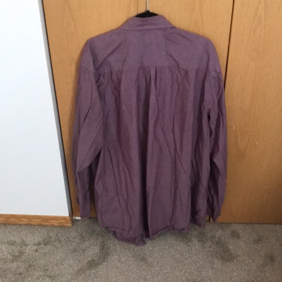 Mens plus size button down light maroon long sleeve shirt - Picture 3 of 3